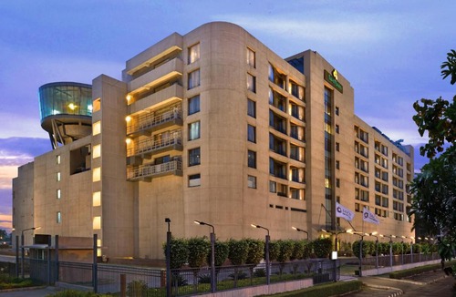 IMT Manesar Hotel | Savoy Suites Manesar