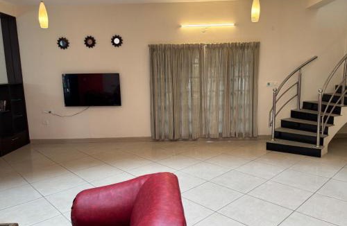Kodaikanal Villa | Scenic Family Retreat in Kodai! Kodai Sierra