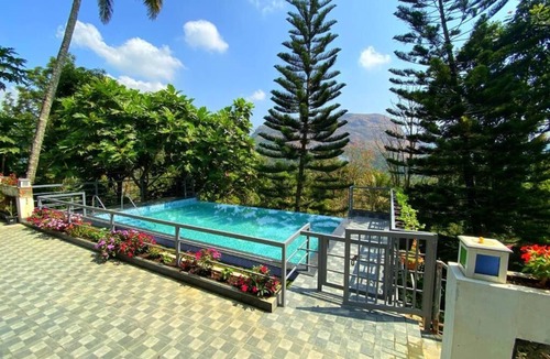 Devikolam House | Sceva's Garden Home - Double bed with balcony - 2