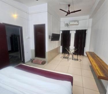 Kozhikode Hotel | Sea Breeze Residency