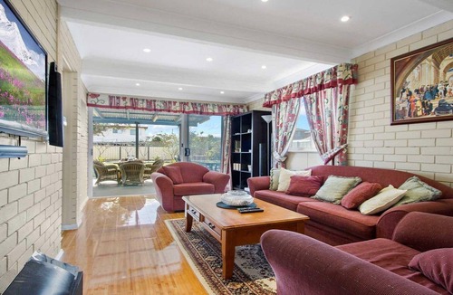 Callala Beach House | Sea Gem - air conditioning, fireplace