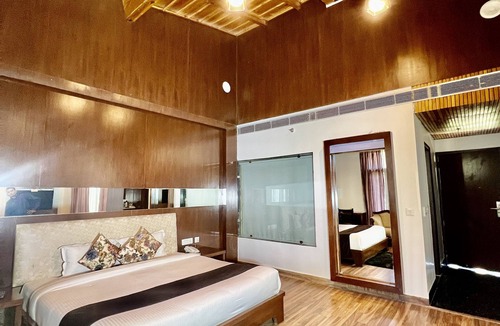 Bhimtal Hotel | Sea Hawk Hill Resort - A Luxury Boutique Resort