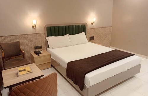 Vasai Hotel | Sea Princess by Seagull Resorts