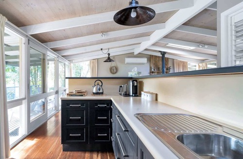 Surf Beach House | Secluded 3-Bed Retreat Moments to the Beach