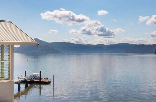 Sunny Corner Villa | sensational views . SUNNY CORNER . open fire HAWKESBURY RIVER . arrive by boat