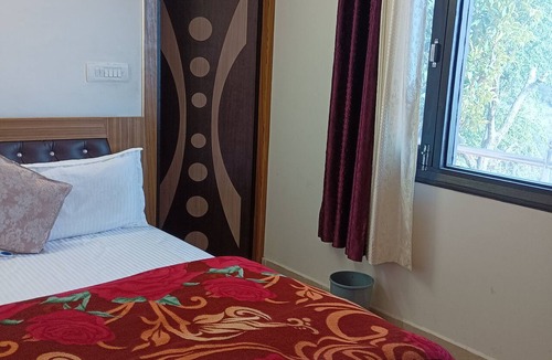 Nainital Hotel | Shadhna Holiday Homes