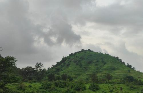 Karjat Villa | Shafi Villa