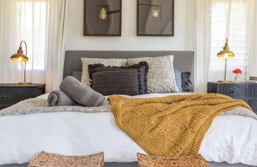 Shallow Bay House | Shallow Bay's 'Wattaview' - Stunning Country Home