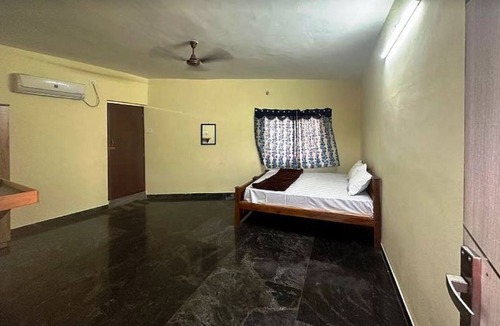 Manalur Hotel | Sharma ResidencyTiruvannamalai RoyalStay