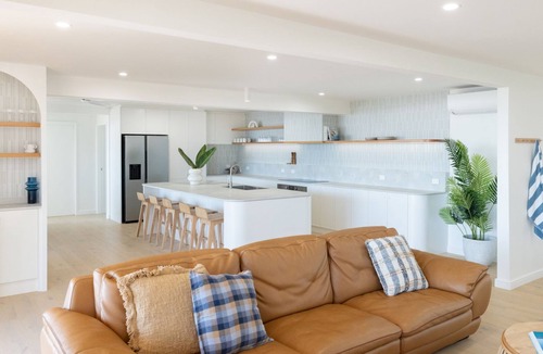 Crescent Head House | Shelby Shores (upstairs only)