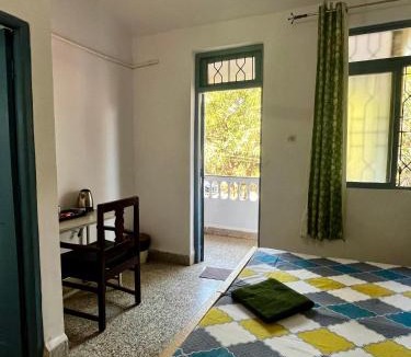 Ella House | Shenvi Homestay - Near Old Goa Churches & Karmali Railway Station, Old Goa