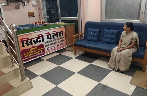 Maihar Hotel | Shiddi pelesh yatri niwas