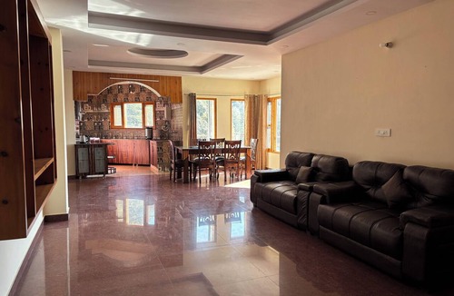 Shimla Hotel | Shimla Alpine Regency