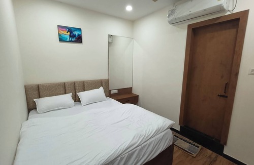 Ujjain Hotel | Shiv Aarambh Home Stay