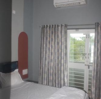 Edalabad Hotel | Shiva Family Lodge