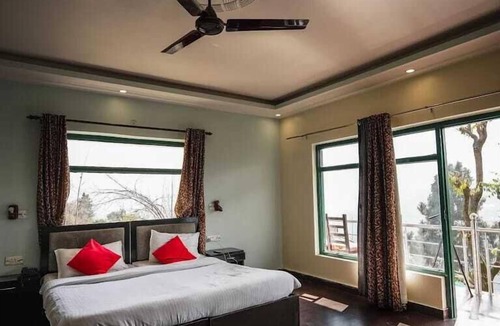 Bhimtal Hotel | Shiva solace by Sam Valley