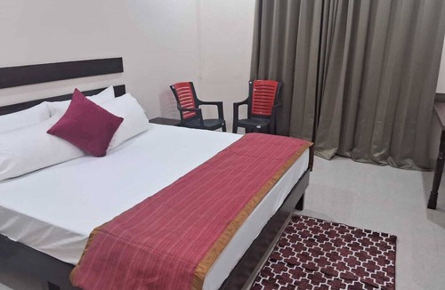 Lansdowne Hotel | Shivansh Hotel