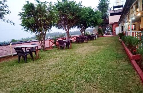 Mahabaleshwar Hotel | Shivneri Valley Escape Hotel - A Scenic Valley View Hotel in Mahabaleshwar