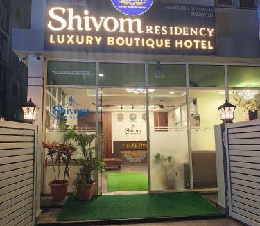 Gachibowli Bed & Breakfast | SHIVOM RESIDENCY, US Consulate Road, Financial District