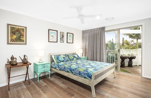 Bonny Hills House | Shorebreak - Stunning Beachfront Location
