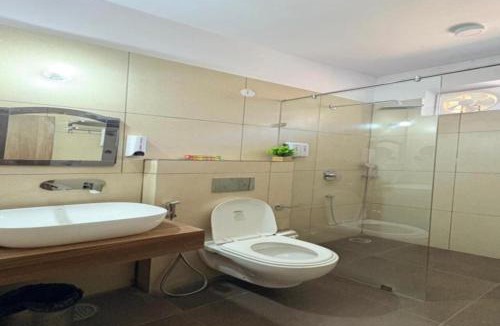 Shivanandi Hotel | SHR Resort