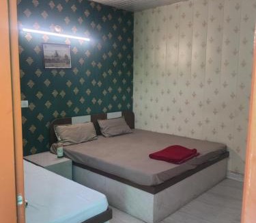Vrindavan Hotel | Shree Jagdambey hotel