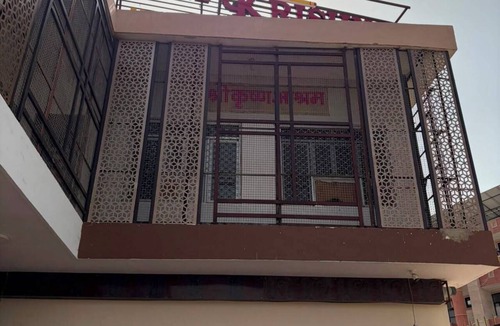 Sakrai Hotel | Shree Krishna Hotel & Restaurant