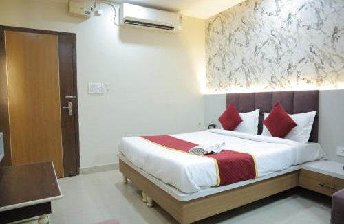 Gwalior Hotel | Shree Sanmat Guest House