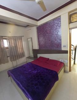 Nathdwara Hotel | Shreeji hi Arpan hotel