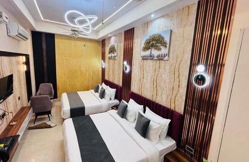 Haridwar Hotel | Shri Shyam Hotel, Near Harkipauri