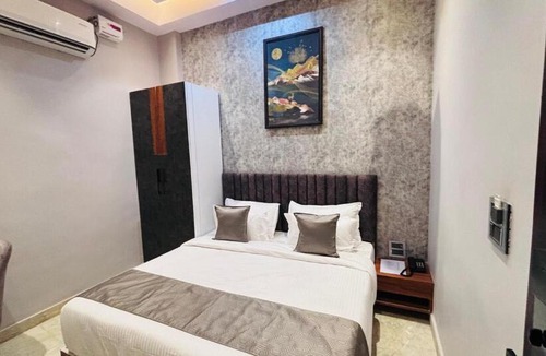 Haridwar Hotel | Shri Shyam Hotel, Near Harkipauri