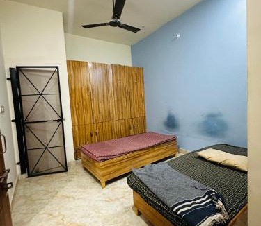 Prem Nagar Apartment | SHUKLA Homestay 1