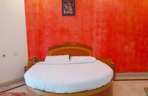 Mathura House | Shyam bhavan home stays