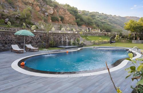 Gurugram Villa | Sidneyland Hill Retreat Beside the Aravallis Amidst Nature