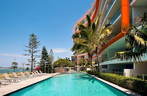 Biggera Waters Apartment | Silvershore Apartments on the Broadwater