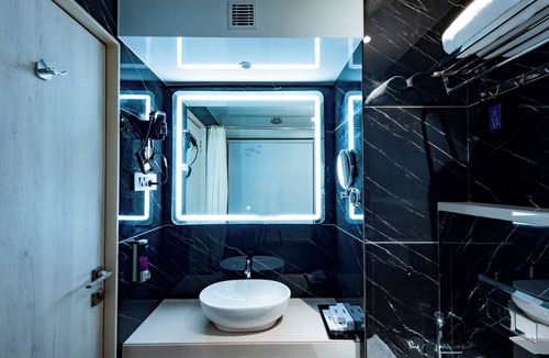 Navi Mumbai Hotel | SiO Suites