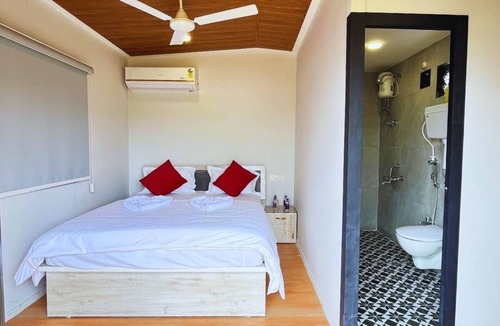 Kadadhe Resort | Sizzle Bay Resort
