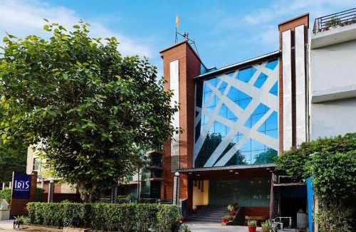 Old Gurgaon Hotel | SK Premium Park GGN