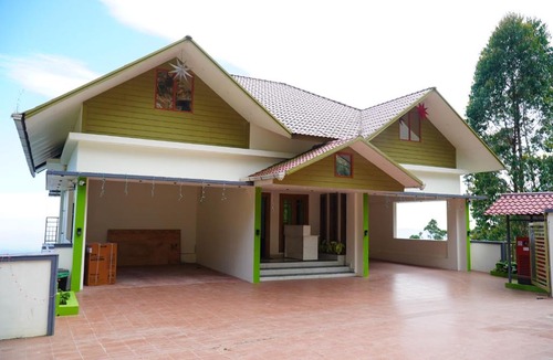Devikolam House | Sky Elanza with Swimming Pool