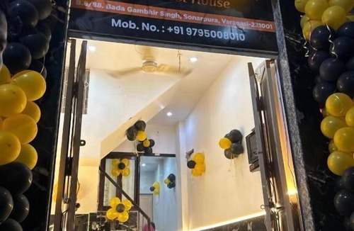 Varanasi Hotel | Sky Rooms 2.0