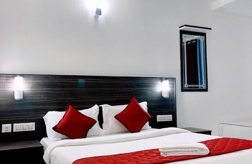 Munnar Hotel | Skylark Holidays Munnar