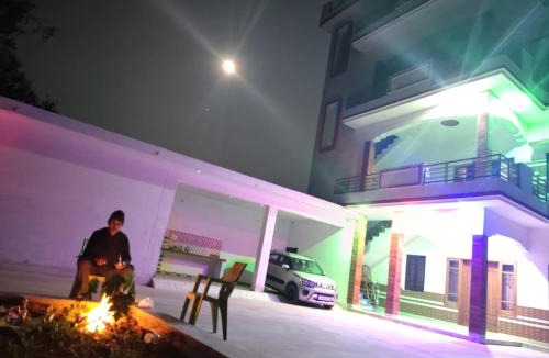 Kathua House | Skyline Lakeview