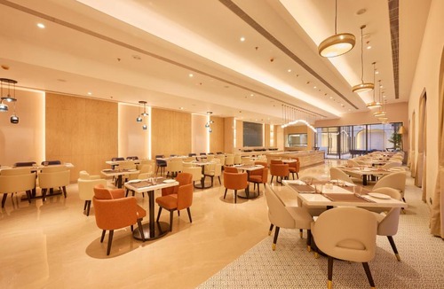 Mathura Hotel | Skywings Sarovar Portico Mathura