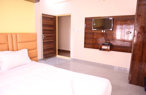 RR Nagar Hotel | Smilestay Karanji Paradise