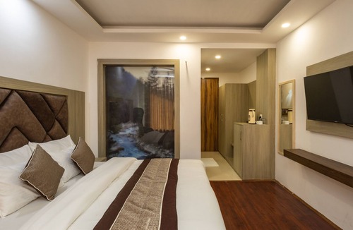 Simsa Village Hotel | Snow White Regency Manali