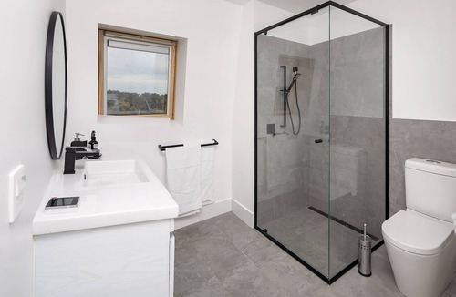 Avonside Apartment | Snowy Mountain Farmstay