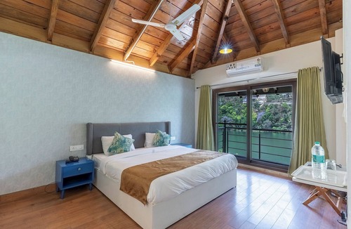 Bhimtal Hotel | Sojourn By the Lake - Boutique Hotel