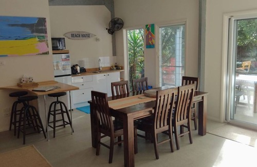Shoalhaven Heads House | Sojourne - Walk to beach and Golf Club!