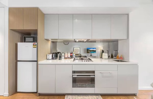 St. Leonards Apartment | Sophisticated Urban Living 2BR Near Metro+Parking