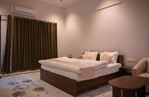Gomti Nagar House | Soulful Retreat